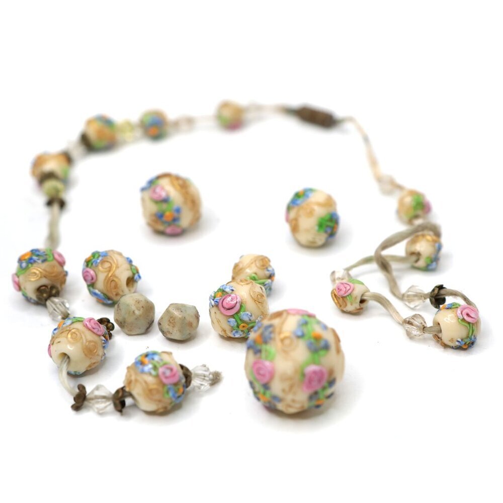 Vintage Murano Venetian Cream Wedding Cake Art Glass Beads Necklace 1930s Floral